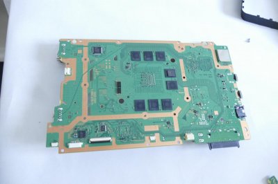 PS4 Slim Teardown 6.jpg PS4 Slim Teardown 6.jpg