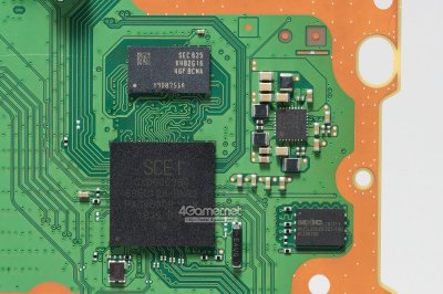 PlayStation 4 Pro SATA 3.0.jpg