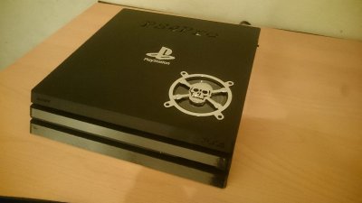 World's First PS4 Pro Case Mod by Fosi at eXtreme-Modding 2.JPG