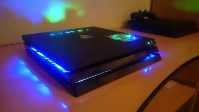 World's First PS4 Pro Case Mod by Fosi at eXtreme-Modding 6.JPG