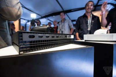 XBox One X (Project Scorpio) Unveiled at E3 2017 by Microsoft 4.jpg
