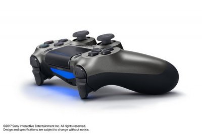 Sony Unveils Midnight Blue & Steel Black DualShock 4 Controllers 5.jpg