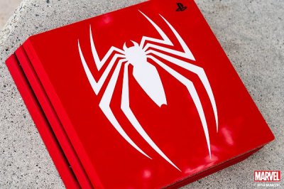 Marvel's Spider-Man PS4 Pro Bundle LE Photo Gallery 7.jpg
