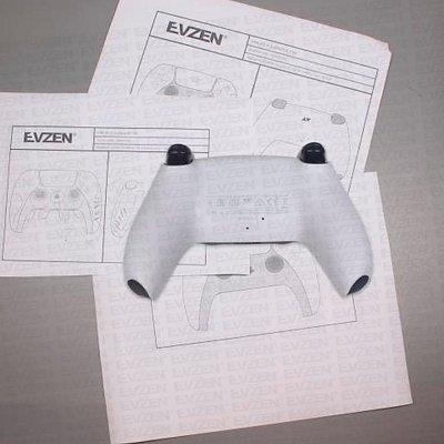 PS5 DualSense Controller Close-up and Tear-down Images Surface 6.jpg