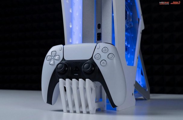 Water Cooled PlayStation 5 Console Demo by PS5 Modder Nhenhophach 7.jpg