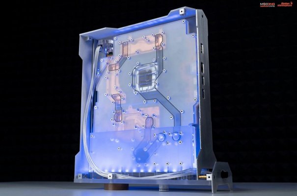 Water Cooled PlayStation 5 Console Demo by PS5 Modder Nhenhophach 11.jpg